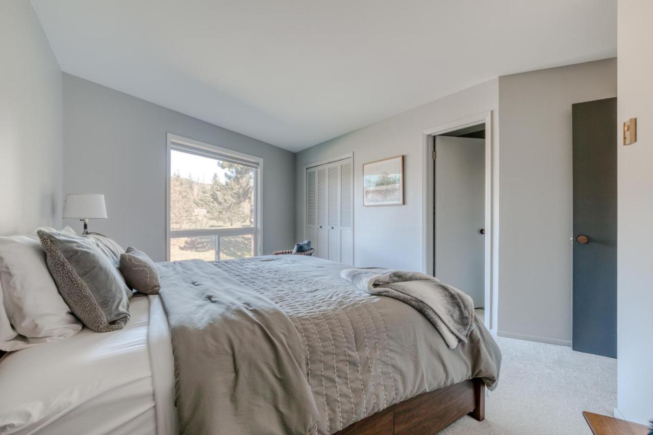 Apartment Golfer's Daydream